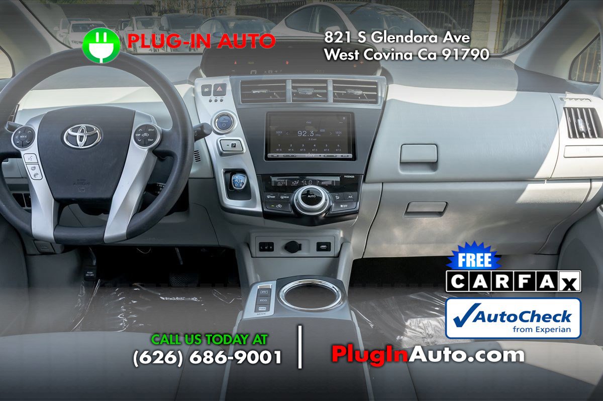 Used 2012 Toyota Prius V Five image 14