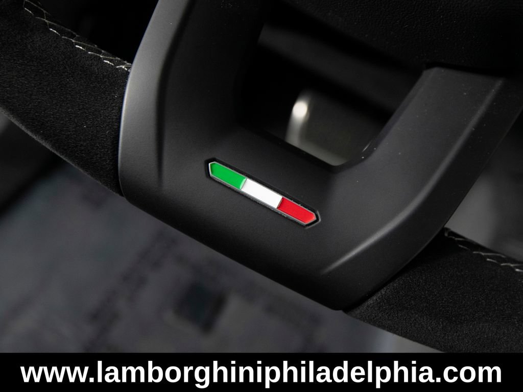 Used 2023 Lamborghini Urus Performante AWD/4WD image 23