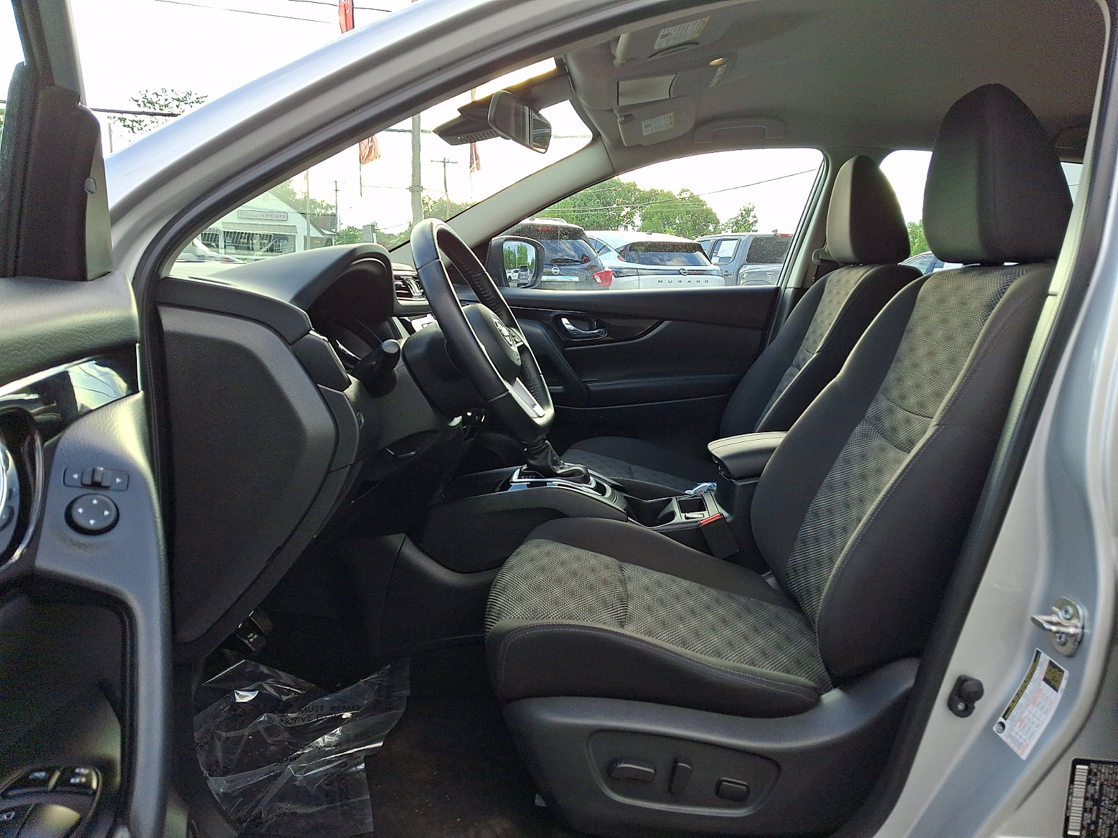 Certified 2022 Nissan Rogue Sport SV AWD/4WD image 14