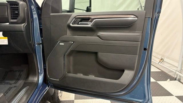 New 2026 Chevrolet Silverado 2500 LTZ w/ LTZ Convenience Package AWD/4WD image 22