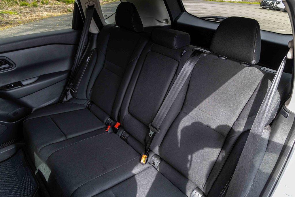 Certified 2024 Nissan Rogue S image 22