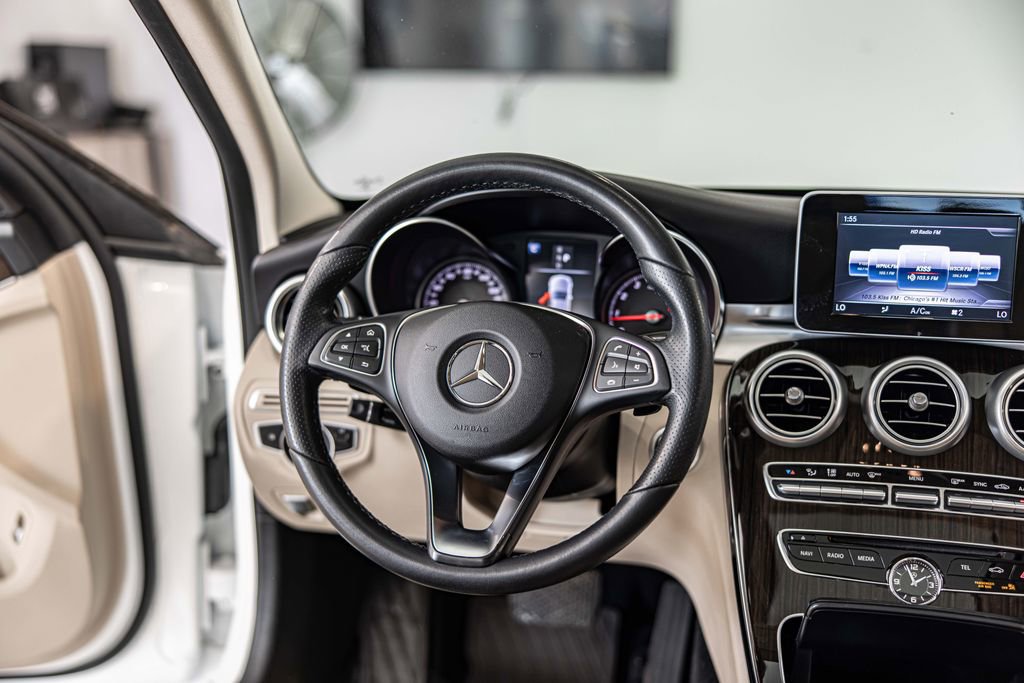 Used 2018 Mercedes-Benz C 300 4MATIC Sedan image 36