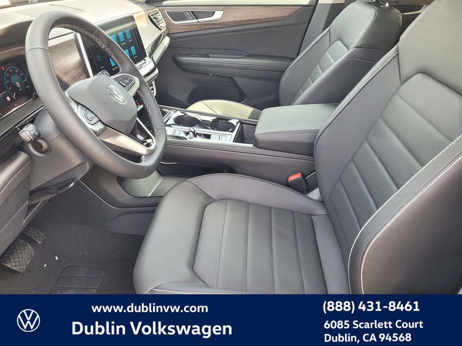 New 2025 Volkswagen Atlas SEL image 14