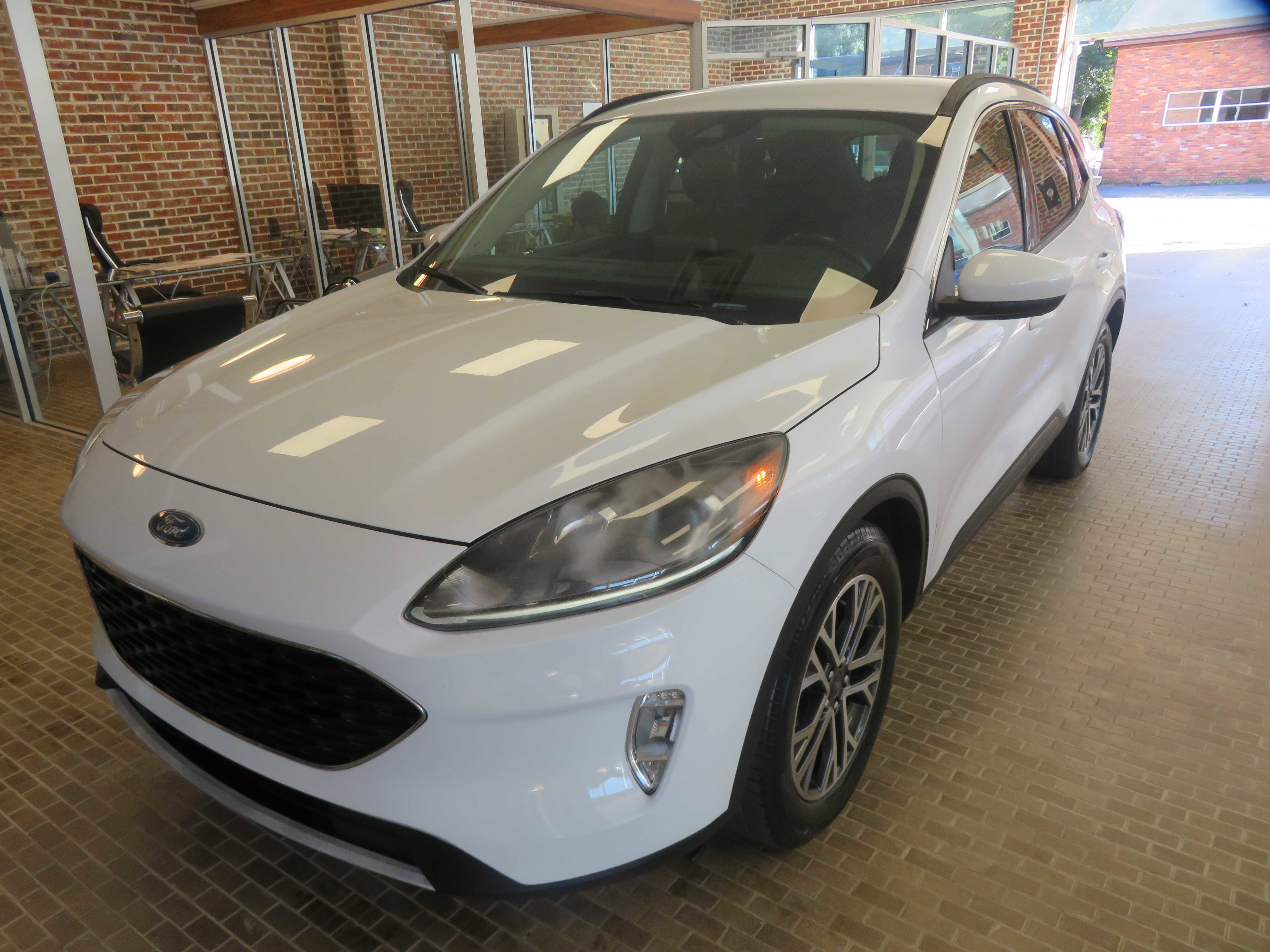 Used 2020 Ford Escape SEL image 67