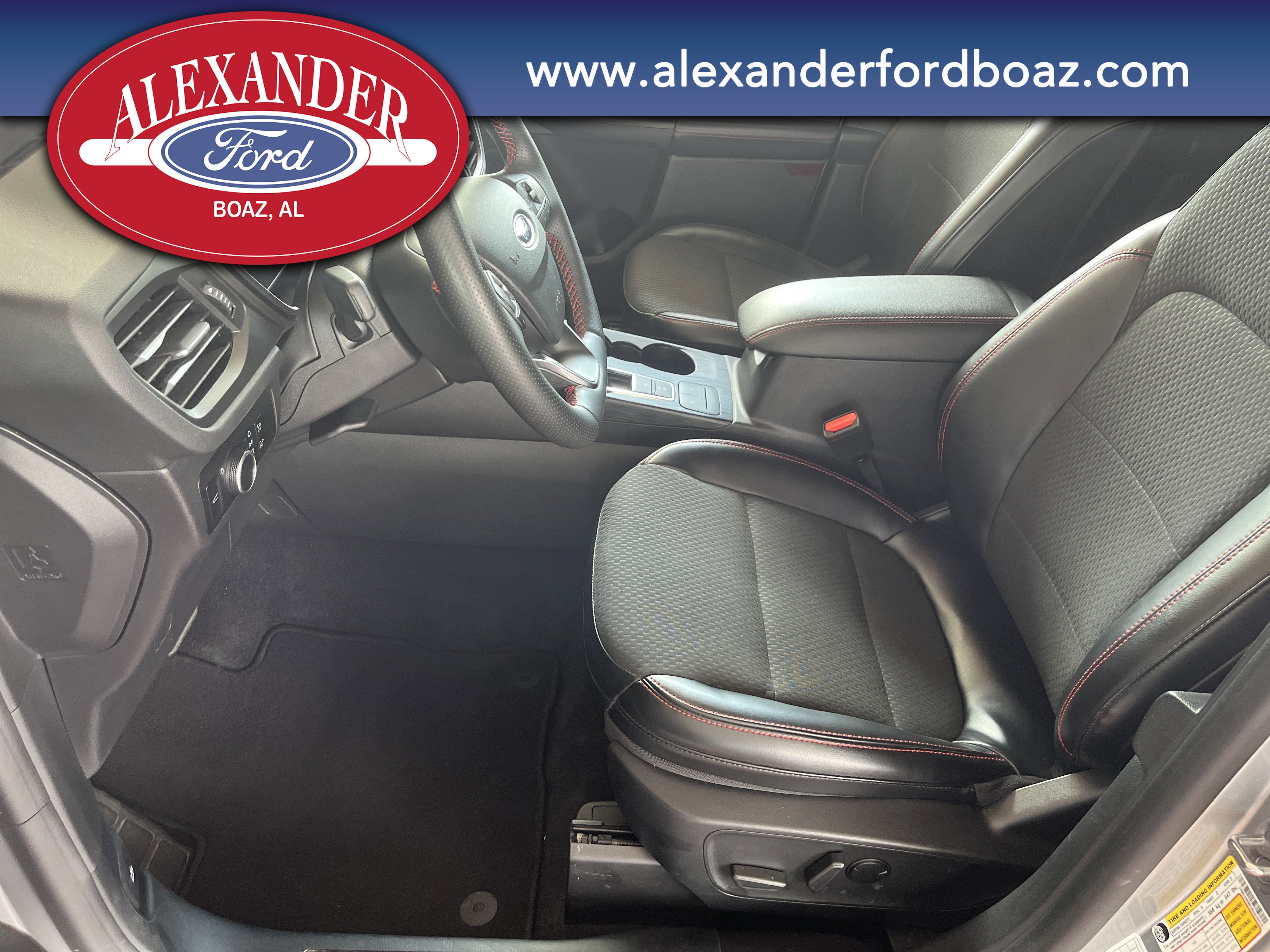 Used 2024 Ford Escape ST-Line image 9