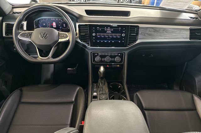 Certified 2022 Volkswagen Atlas Cross Sport SE AWD/4WD image 17