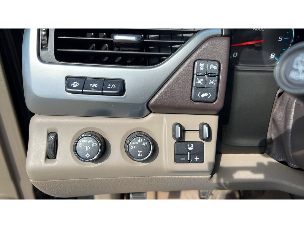 Used 2016 Chevrolet Tahoe LTZ AWD/4WD image 23