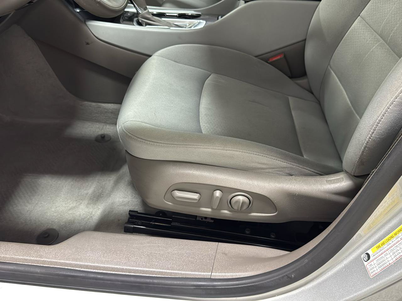 Used 2020 Chevrolet Malibu LT FWD image 15