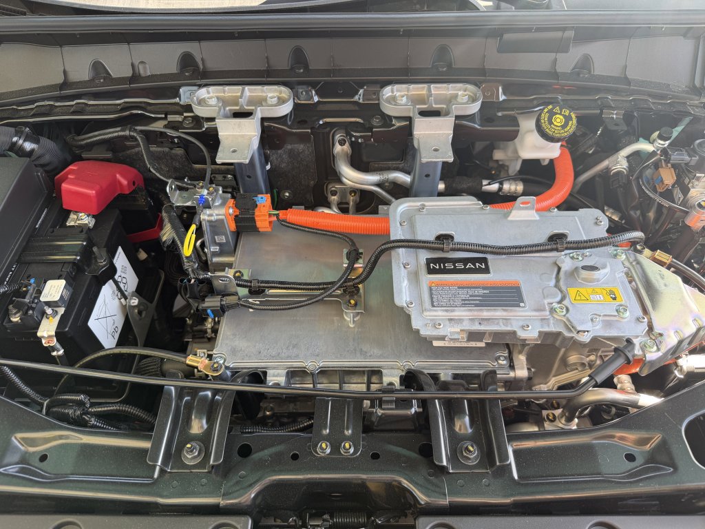 Used 2026 Nissan Leaf SV+ w/ Floor Mat Package (SV+) FWD image 39
