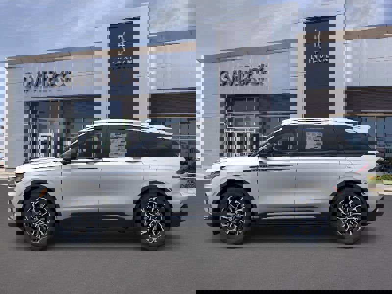 New 2026 Lincoln Nautilus Premier image 25