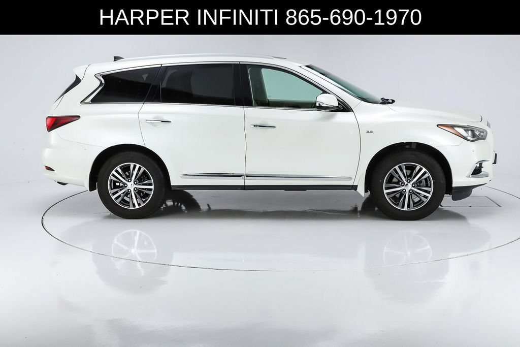 Used 2017 INFINITI QX60 Luxe w/ Premium Plus Package AWD/4WD image 11