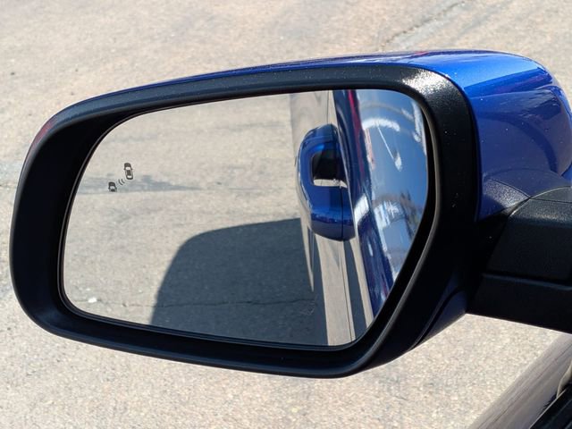 Used 2025 Hyundai Venue Limited image 28