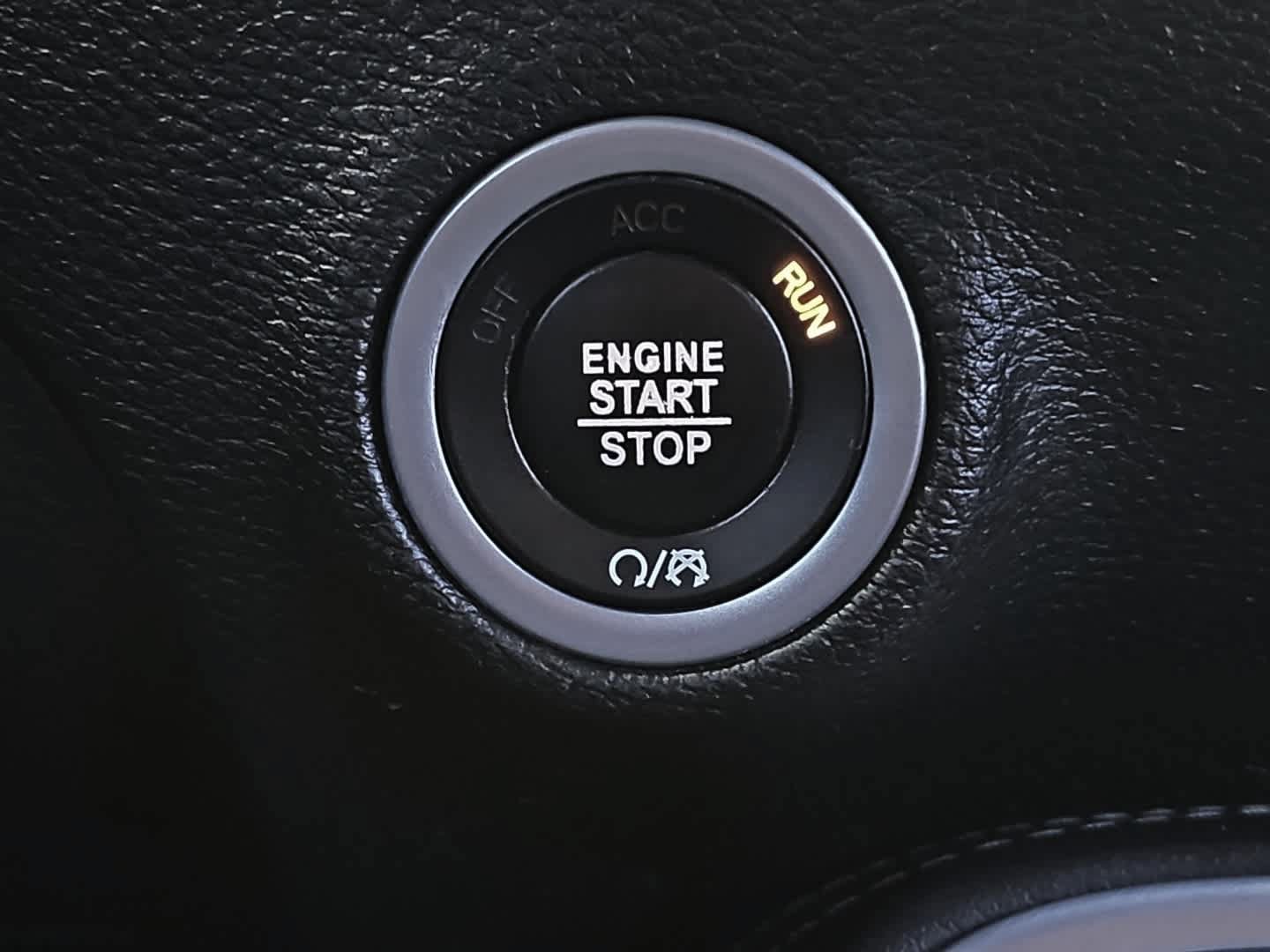 Used 2021 Dodge Challenger R/T RWD image 10