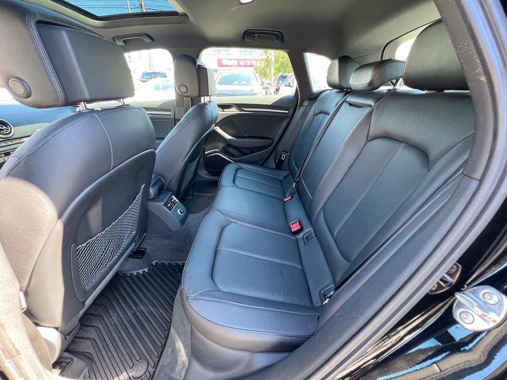 Used 2017 Audi A3 e-tron Prestige FWD image 16