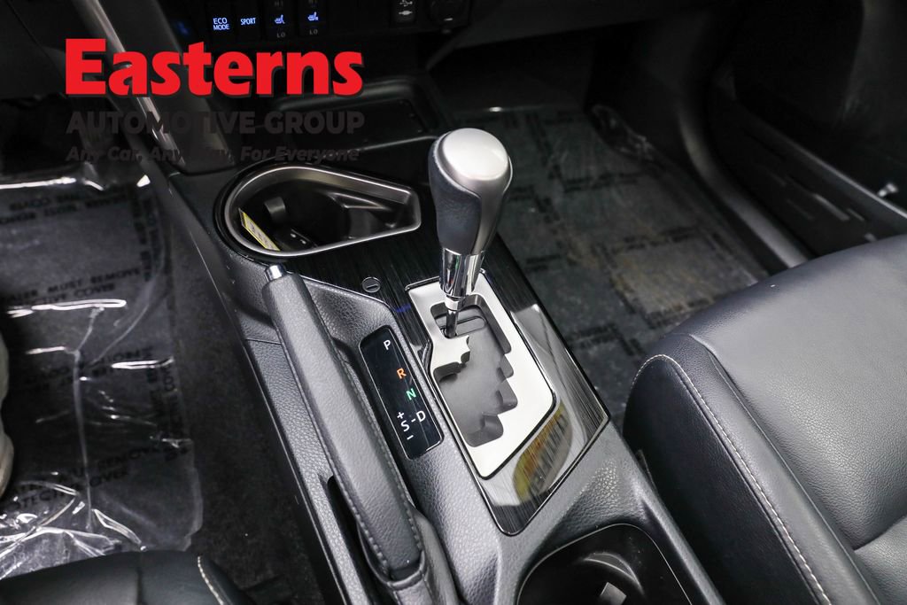 Used 2018 Toyota RAV4 Limited image 13