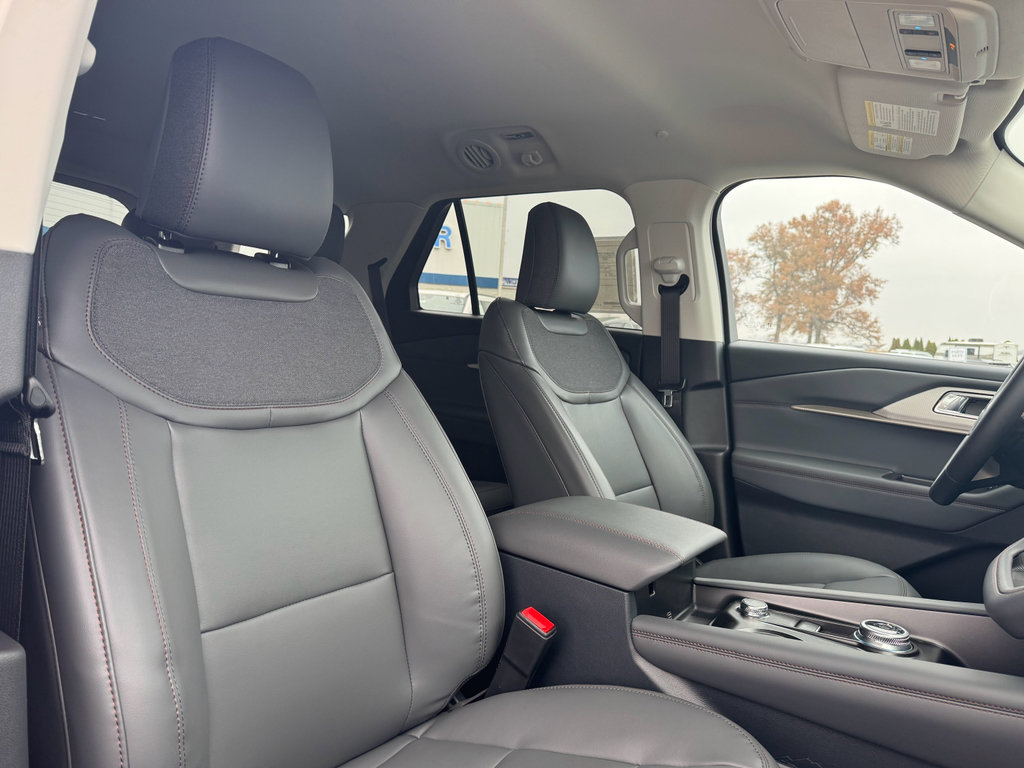 New 2026 Ford Explorer Active w/ Active Comfort Package image 15