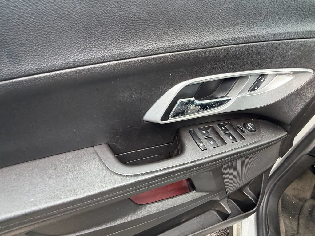 Used 2015 Chevrolet Equinox LS FWD image 7