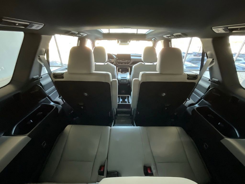 Used 2026 Toyota Grand Highlander MAX Platinum image 27