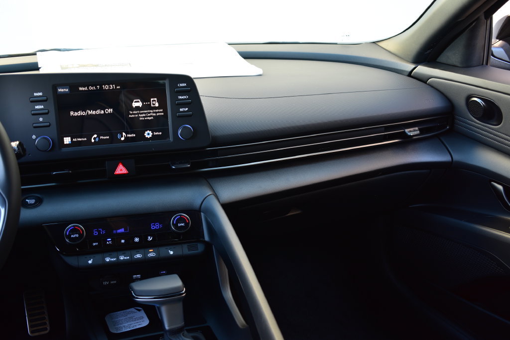 New 2026 Hyundai Elantra SEL Sport FWD image 28
