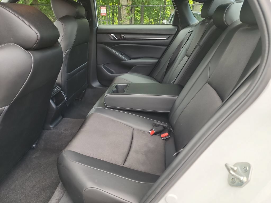 Used 2022 Honda Accord Sport image 24