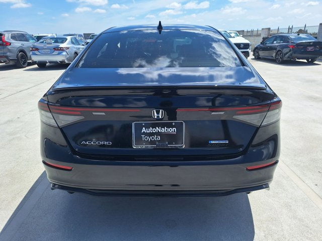 Used 2024 Honda Accord Sport image 6