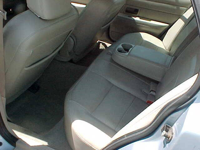 Used 2007 Ford Crown Victoria LX RWD image 21
