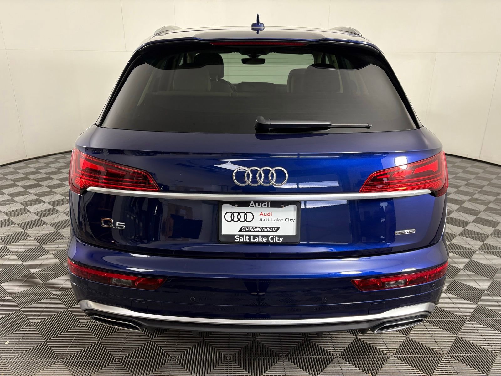 Used 2023 Audi Q5 2.0T Premium Plus w/ Premium Plus Package image 6