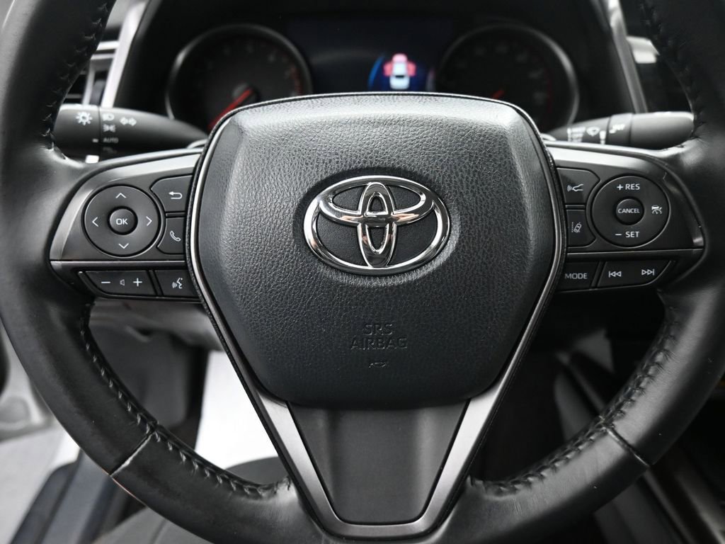 Used 2021 Toyota Camry XSE image 21