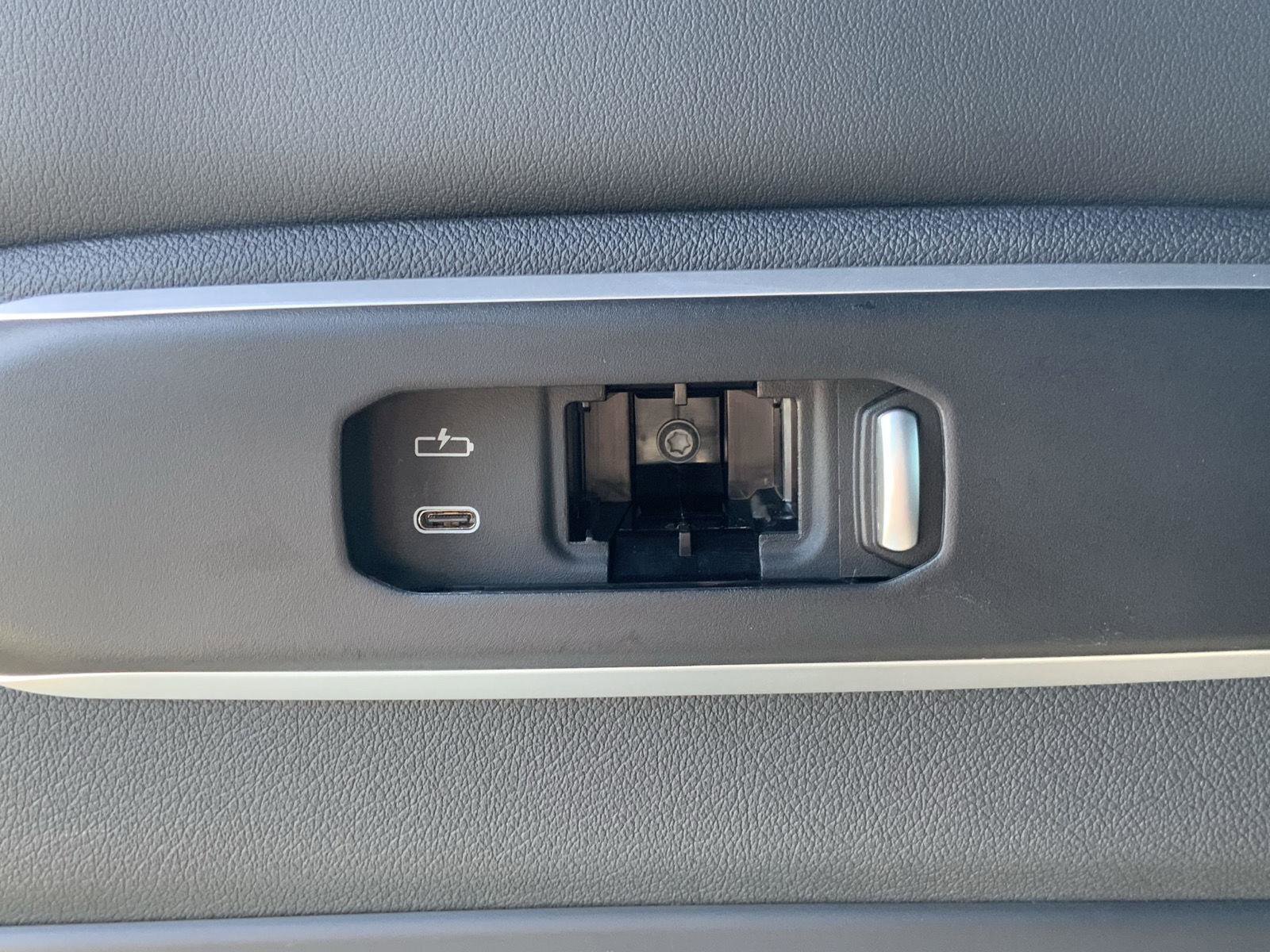Used 2024 BMW X5 M60i AWD/4WD image 49