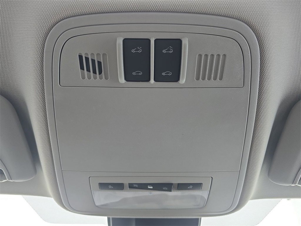 Certified 2017 Buick Regal Sport Touring image 36