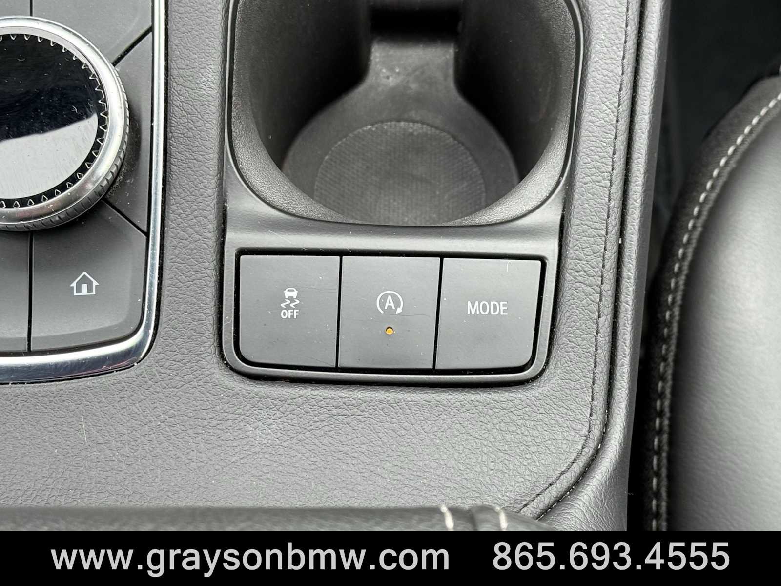 Used 2025 Cadillac XT4 Premium Luxury image 17