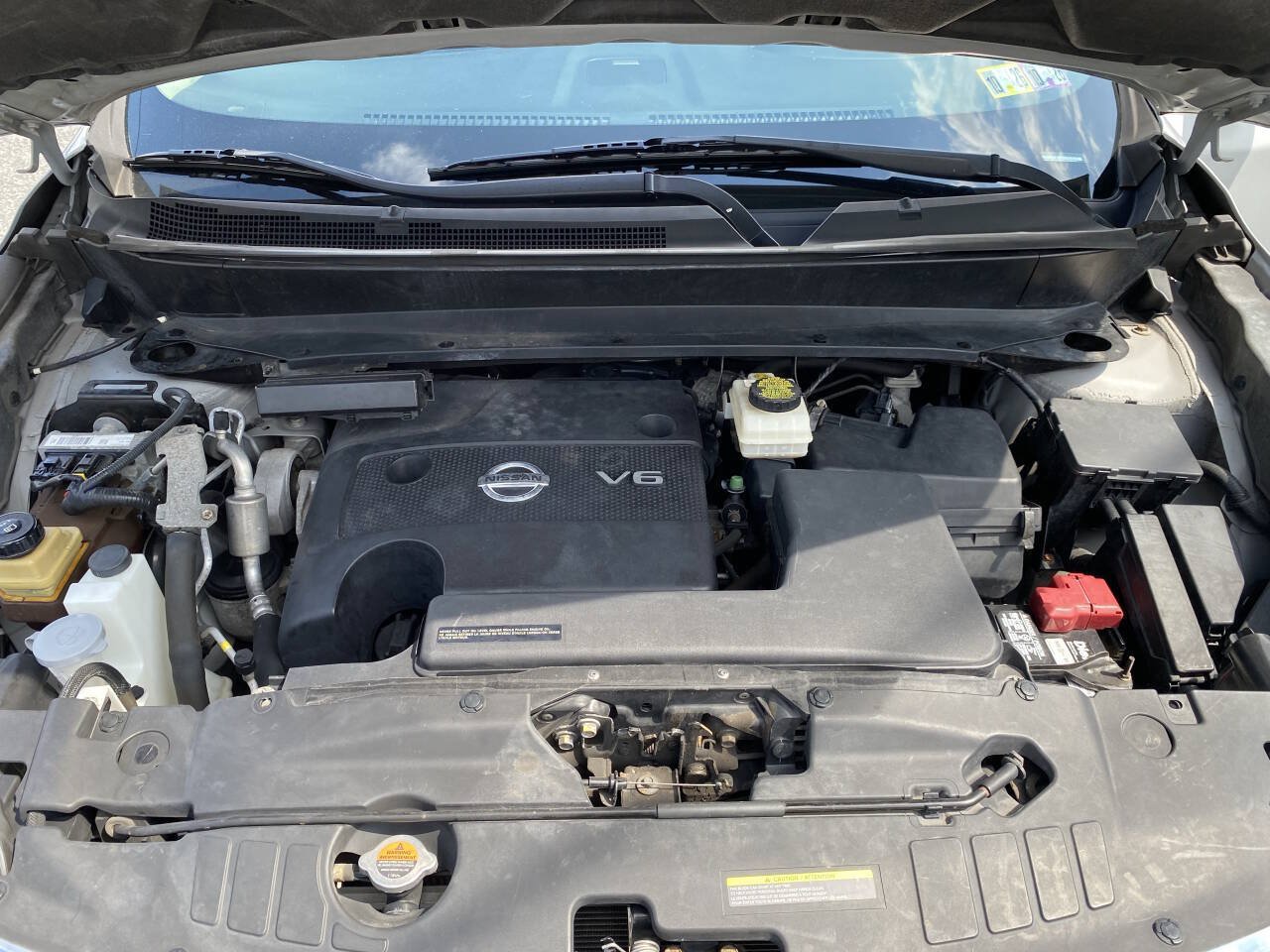 Used 2015 Nissan Pathfinder Platinum w/ Cargo Package FWD image 42