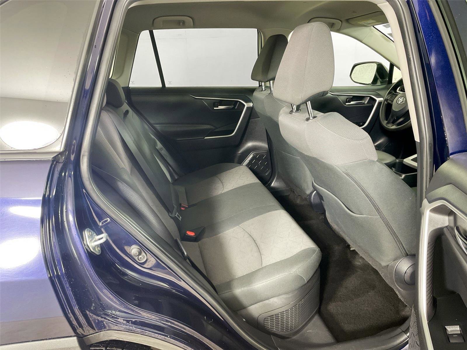 Used 2024 Toyota RAV4 XLE AWD/4WD image 25