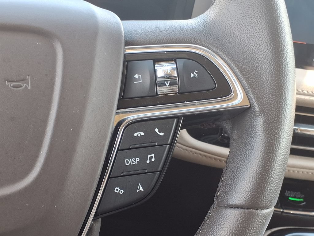 Used 2022 Lincoln Nautilus FWD w/ Premium Package image 29