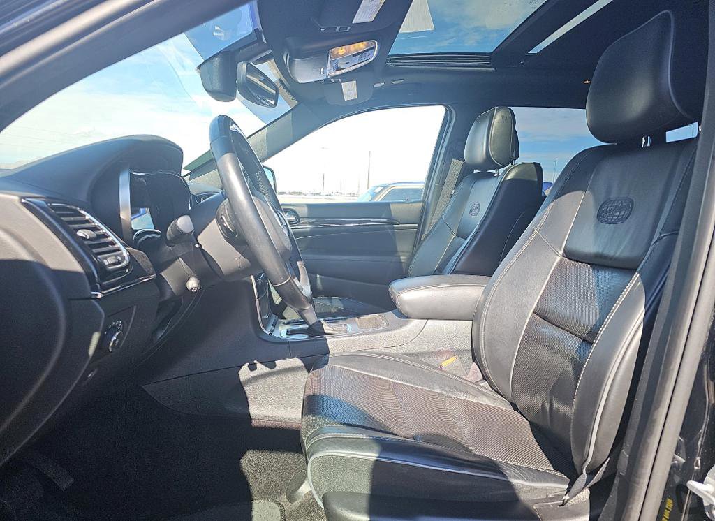 Used 2019 Jeep Grand Cherokee Overland image 16