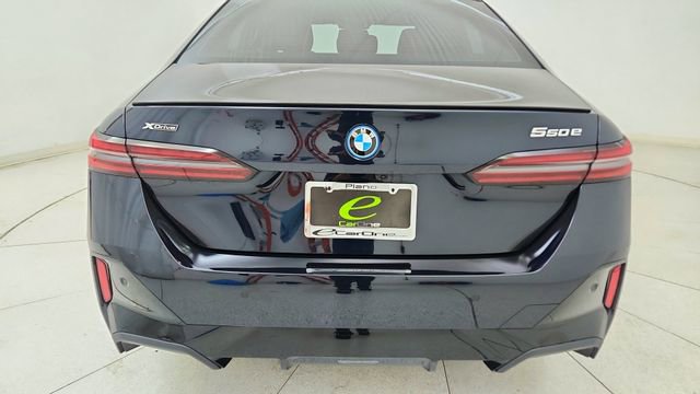 Used 2026 BMW 550e xDrive image 12