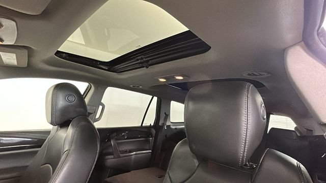 Used 2017 Buick Enclave Premium w/ Experience Buick Package FWD image 12