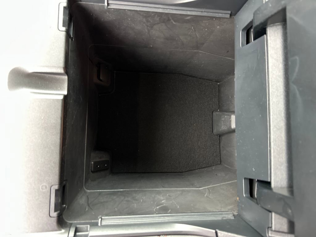 Used 2025 Ford Expedition Active image 25