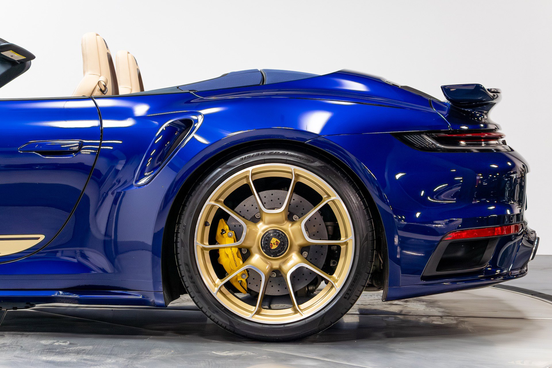 Used 2021 Porsche 911 Turbo S image 41
