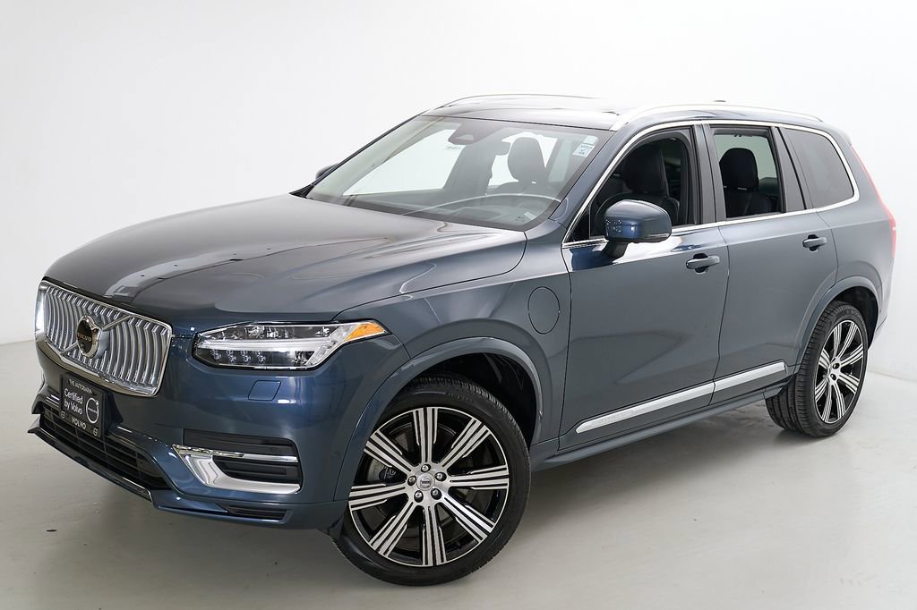 Certified 2024 Volvo XC90 T8 Ultimate w/ Lounge Package AWD/4WD image 3