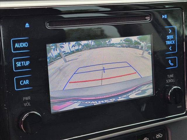 Used 2018 Toyota Corolla LE FWD image 13