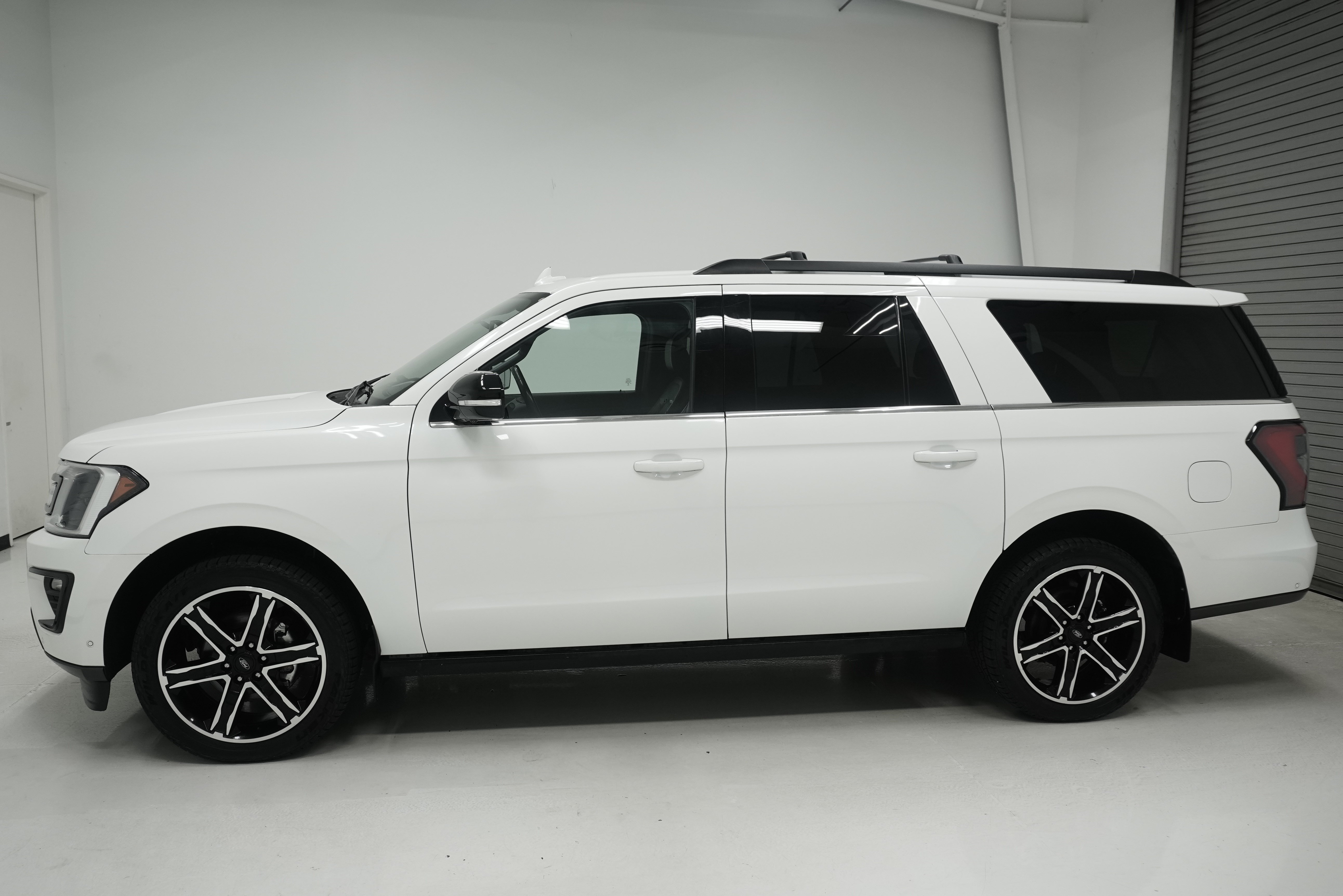 Used 2021 Ford Expedition Max Limited AWD/4WD image 6