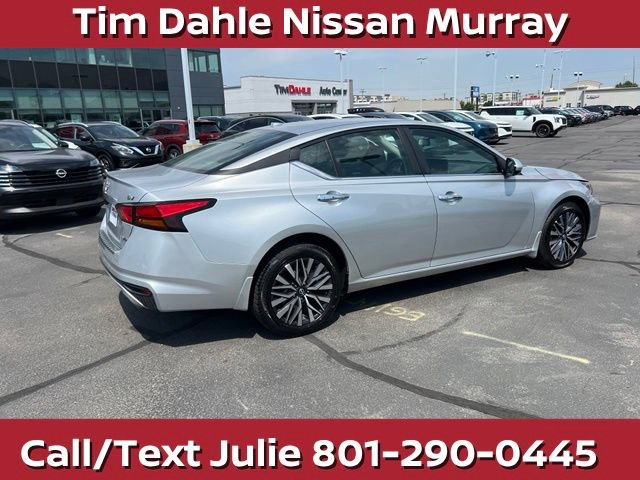 Used 2023 Nissan Altima 2.5 SV w/ SV Premium Package AWD/4WD image 12
