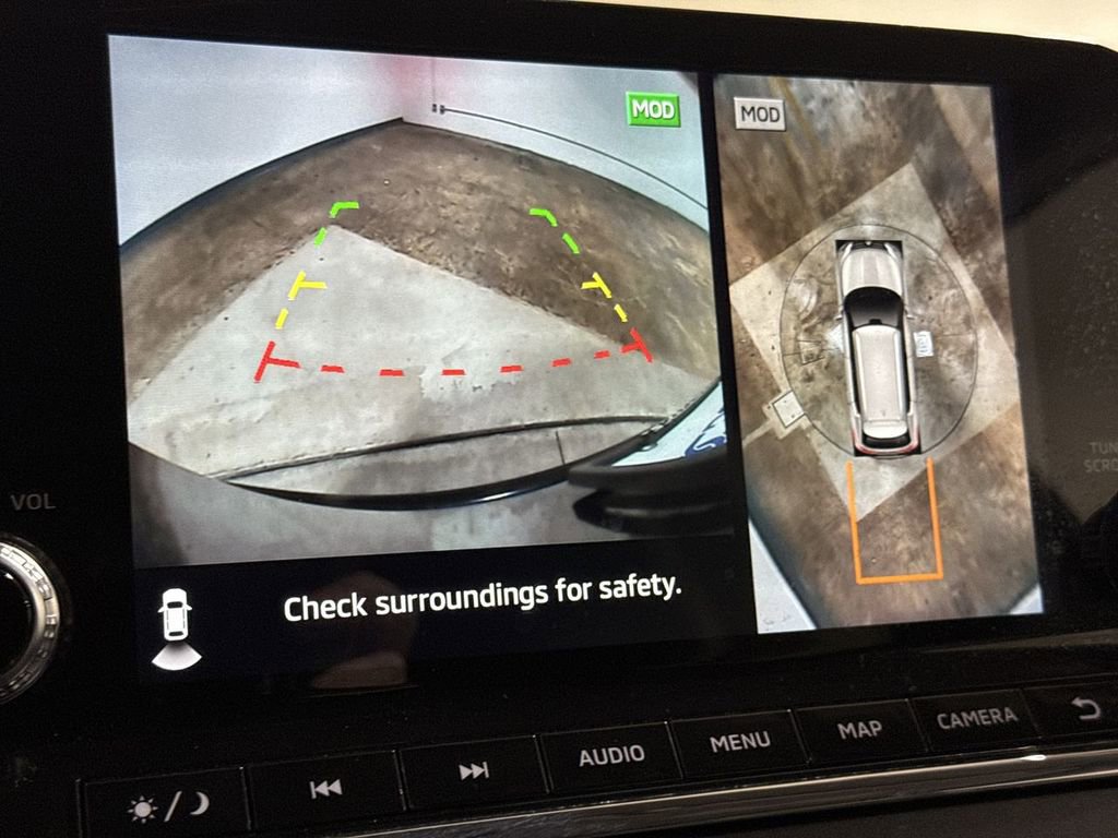 Used 2024 Mitsubishi Outlander SE AWD/4WD image 16