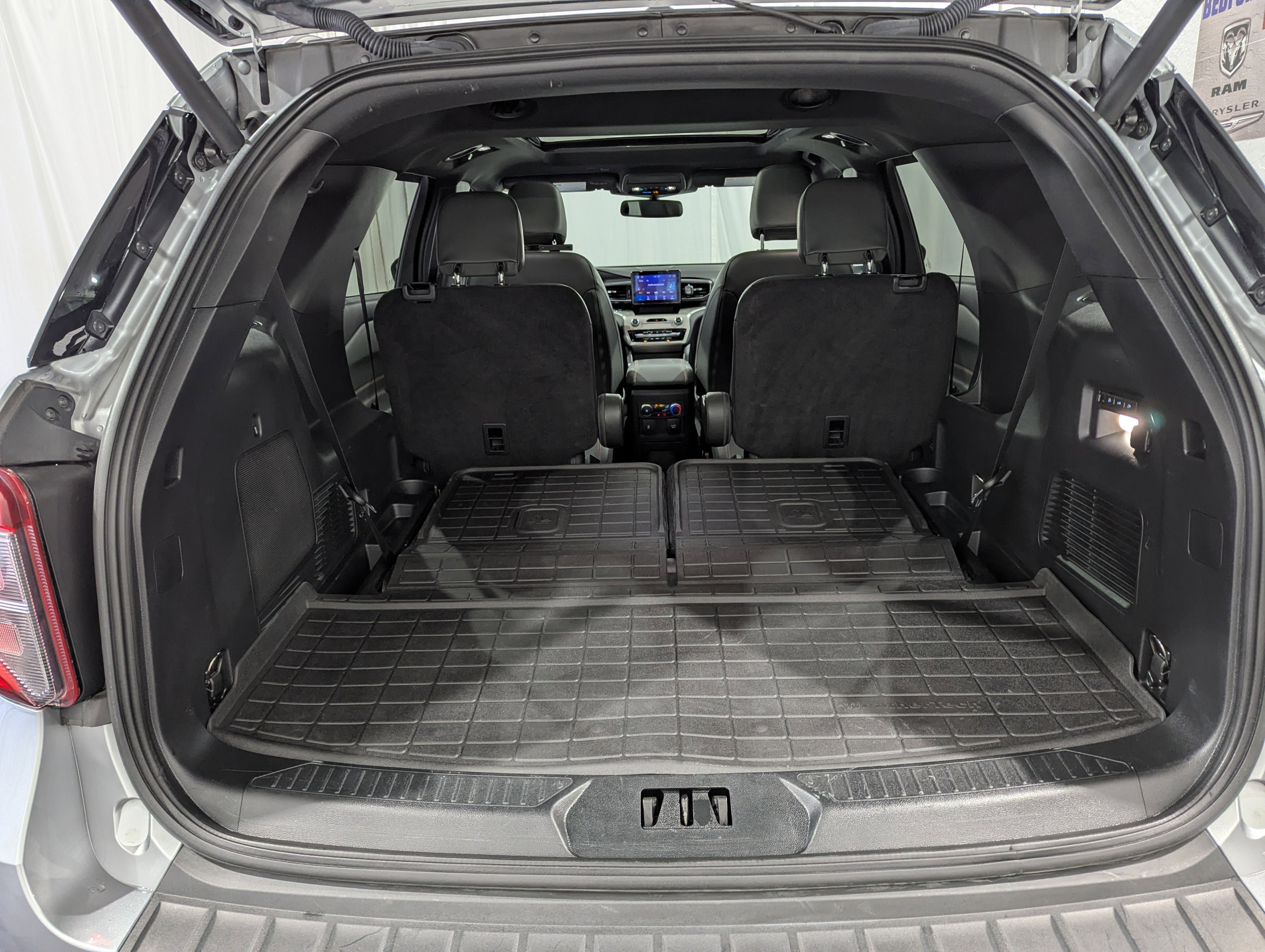 Used 2022 Ford Explorer Timberline w/ Timberline Technology Package AWD/4WD image 11