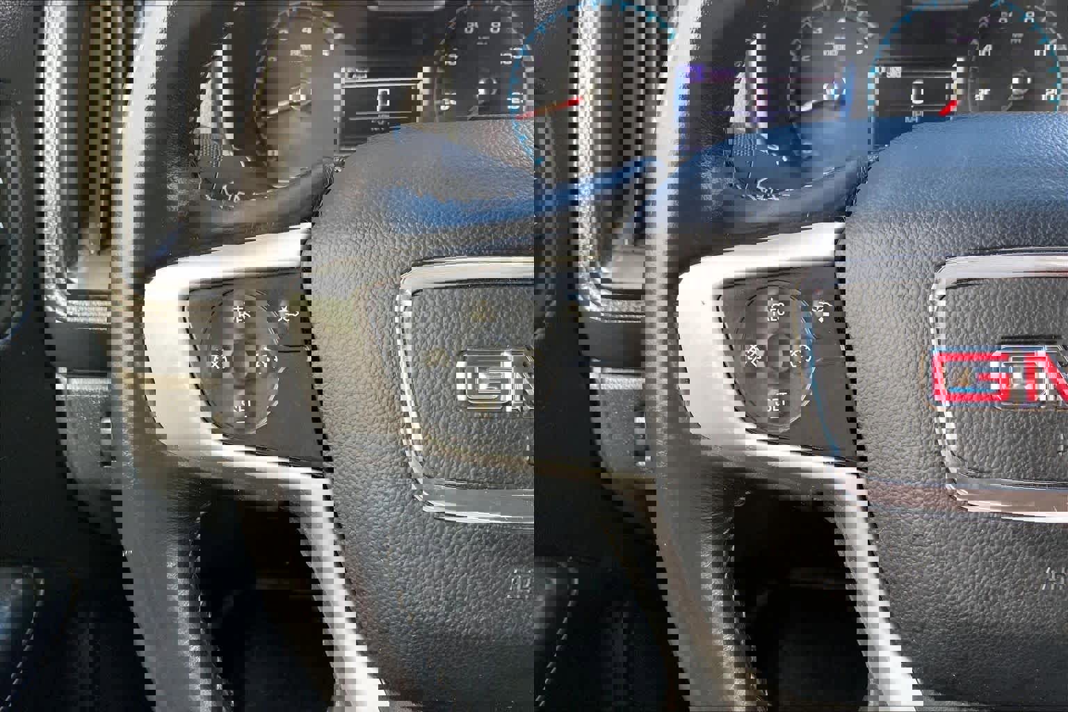 Used 2018 GMC Canyon SLT w/ Driver Alert Package image 23