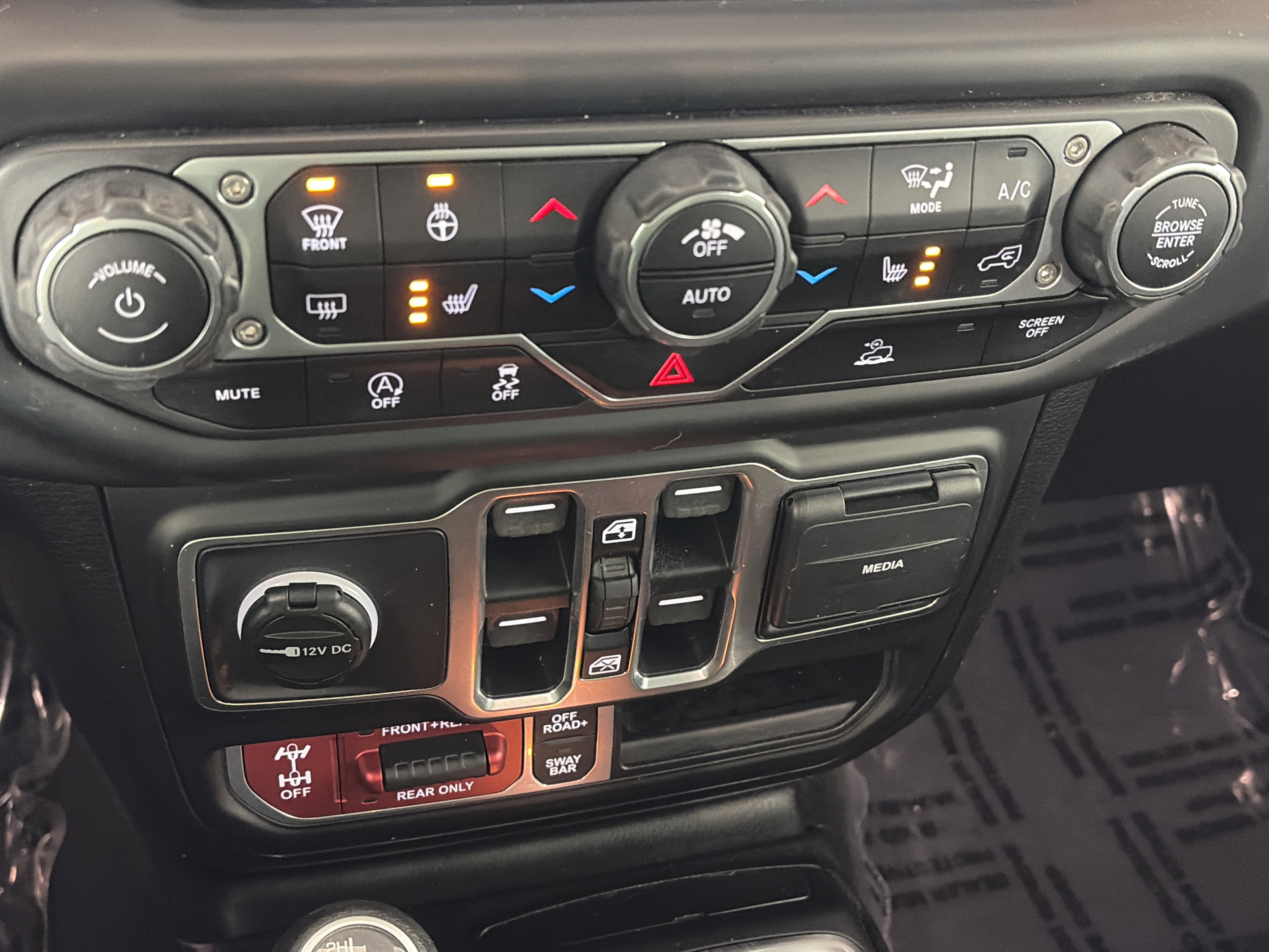 Used 2021 Jeep Wrangler Unlimited Rubicon image 24