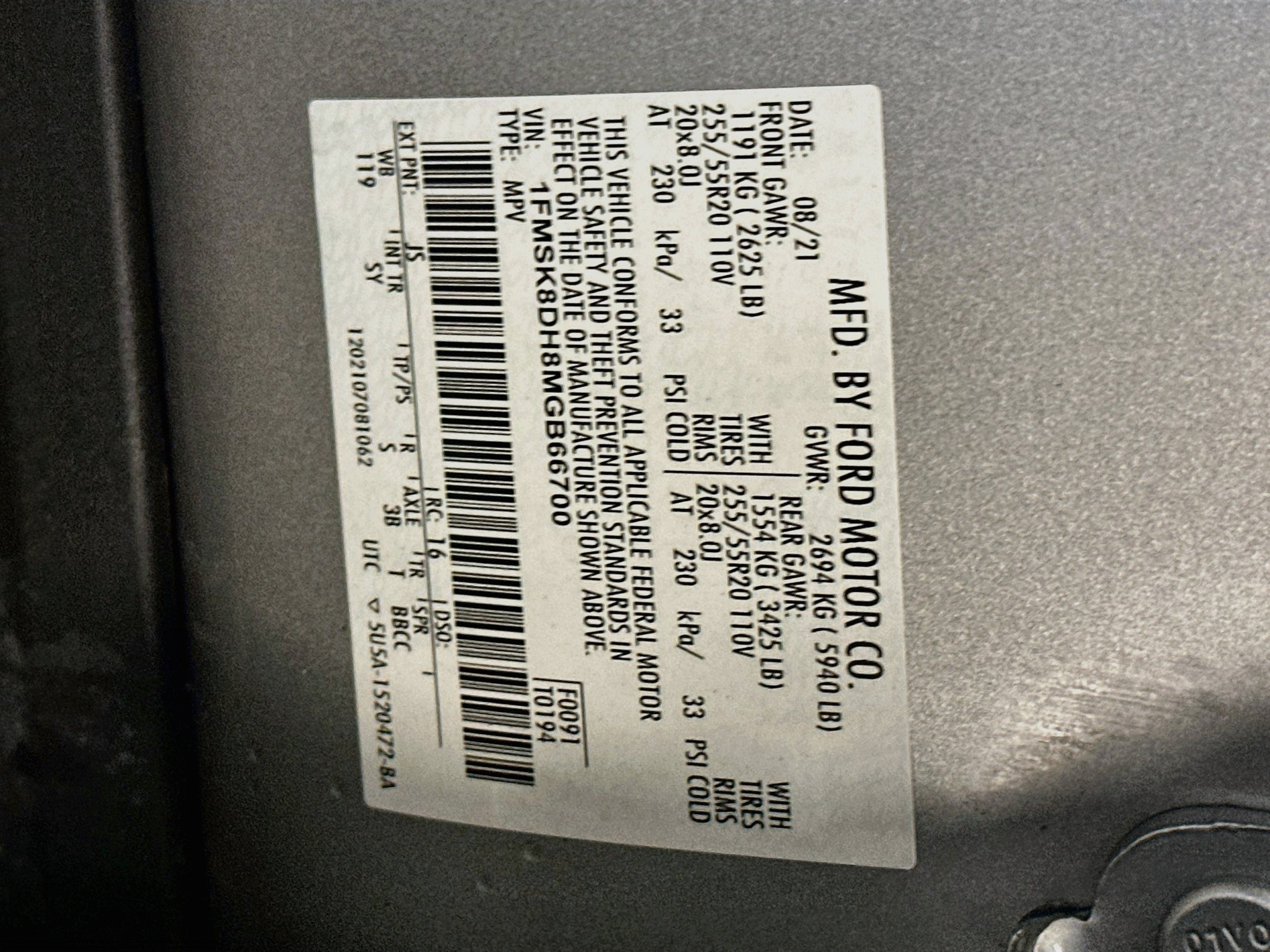 Used 2021 Ford Explorer XLT w/ Equipment Group 202A AWD/4WD image 12