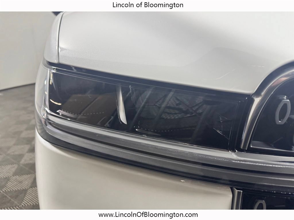 New 2026 Lincoln Navigator L Reserve AWD/4WD image 14