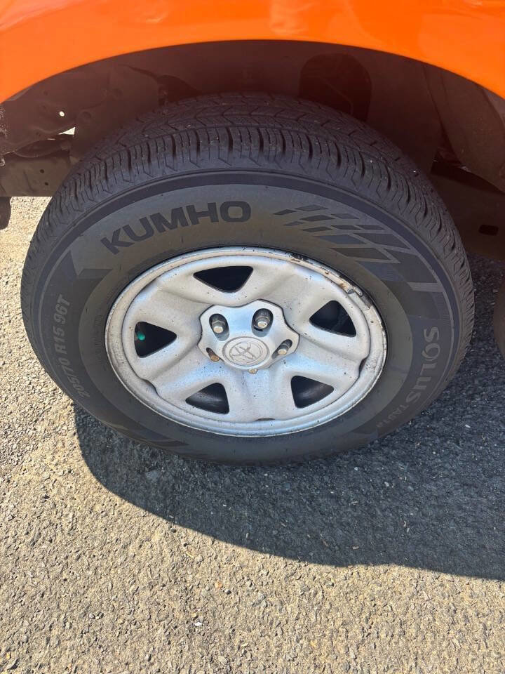 Used 2004 Toyota Tacoma 2WD Regular Cab image 9